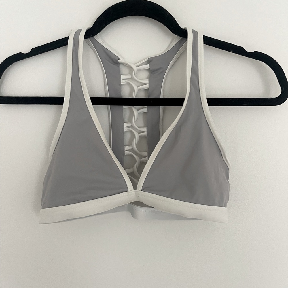 Bikini‎ top